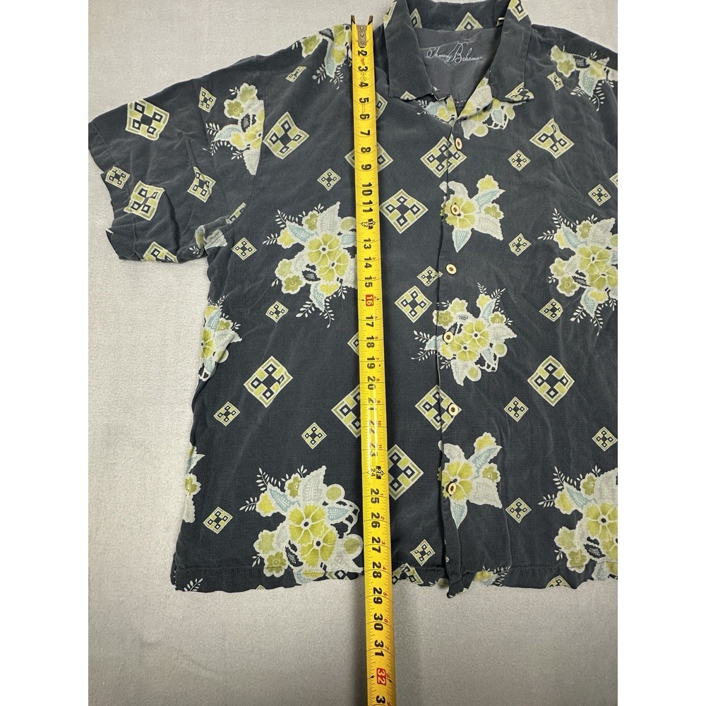 Vintage Tommy Bahama Mens 2XL Floral Geometric Tropical Short Sleeve Silk Shirt - Picture 12 of 13